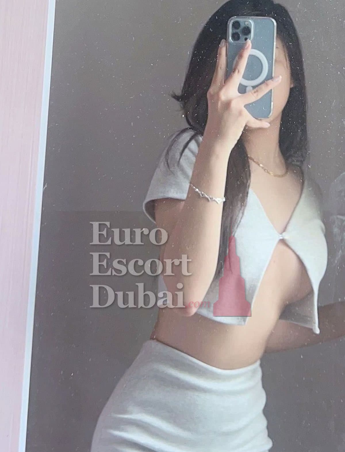 Hessa, 21, escort in Abu Dhabi — Emirati, 173 cm (photo 5 of 7)