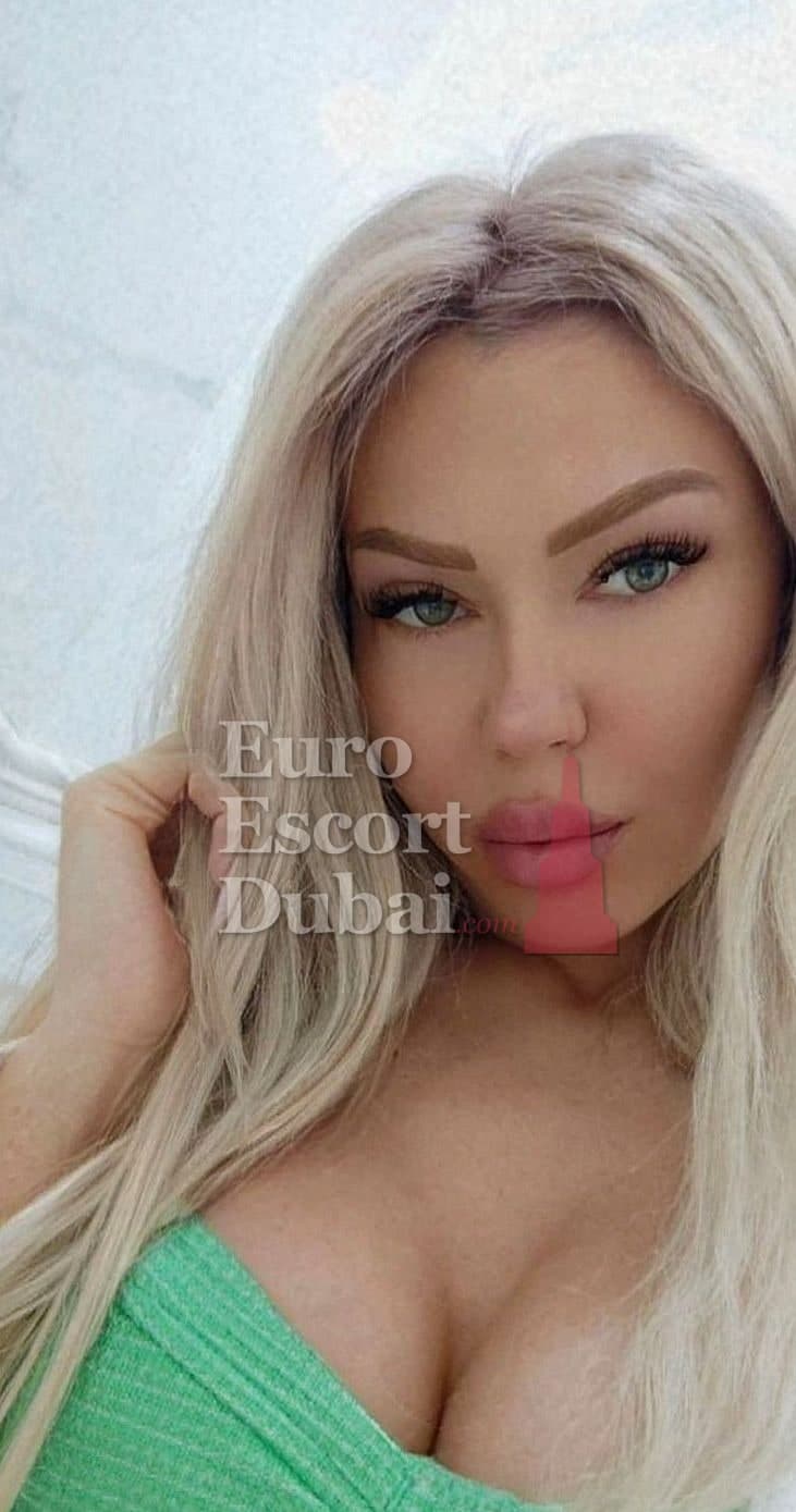 Talia, 30, escort in Dubai — blonde hair, Turkish (photo 1 of 6)