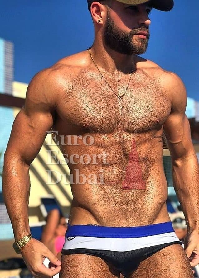 Marwan, 27, escort in Dubai — 173 cm, black hair (photo 10 of 13)