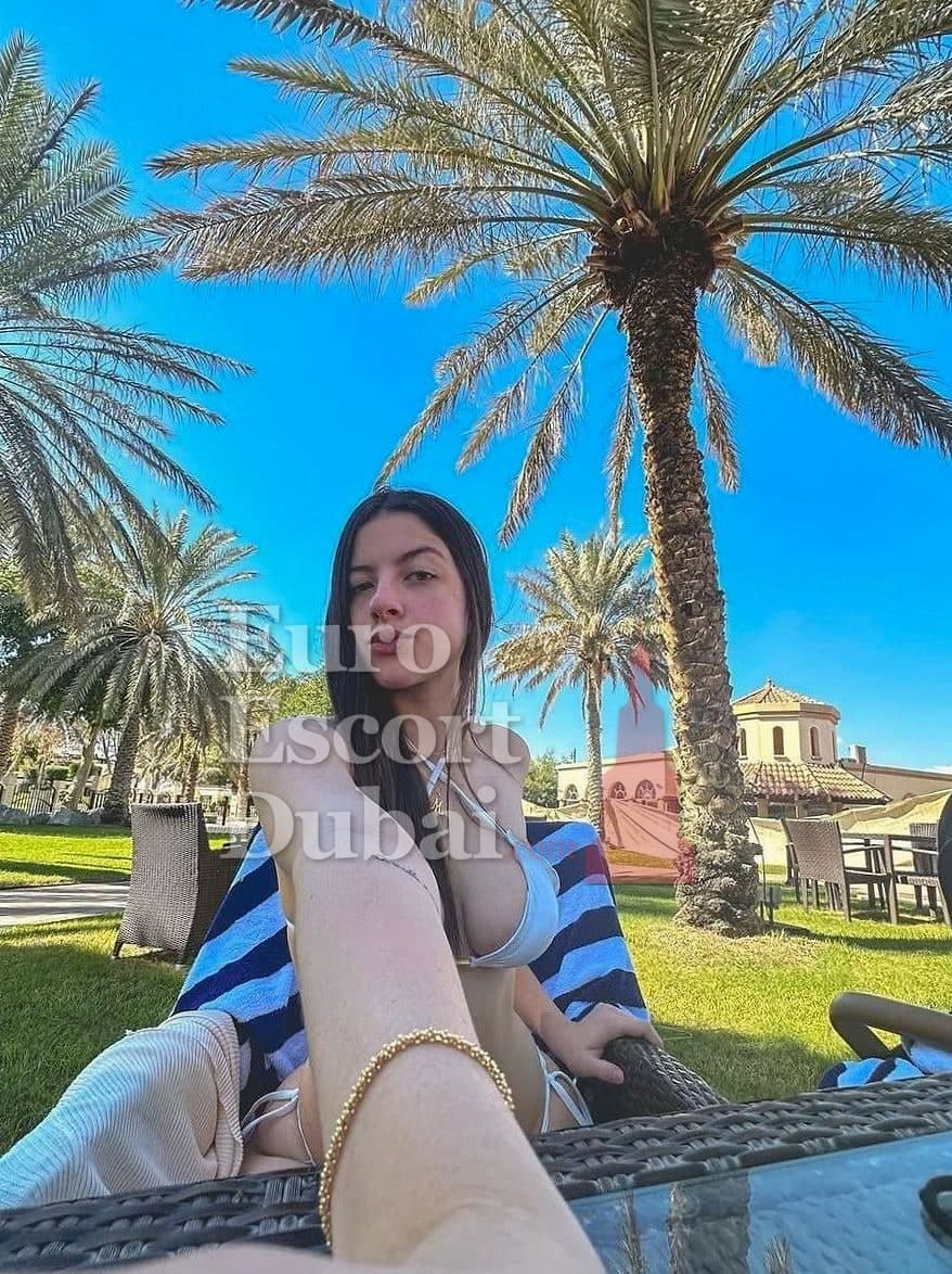Destiny, 25, escort in Dubai — 166 cm, brown hair (photo 8 of 8)