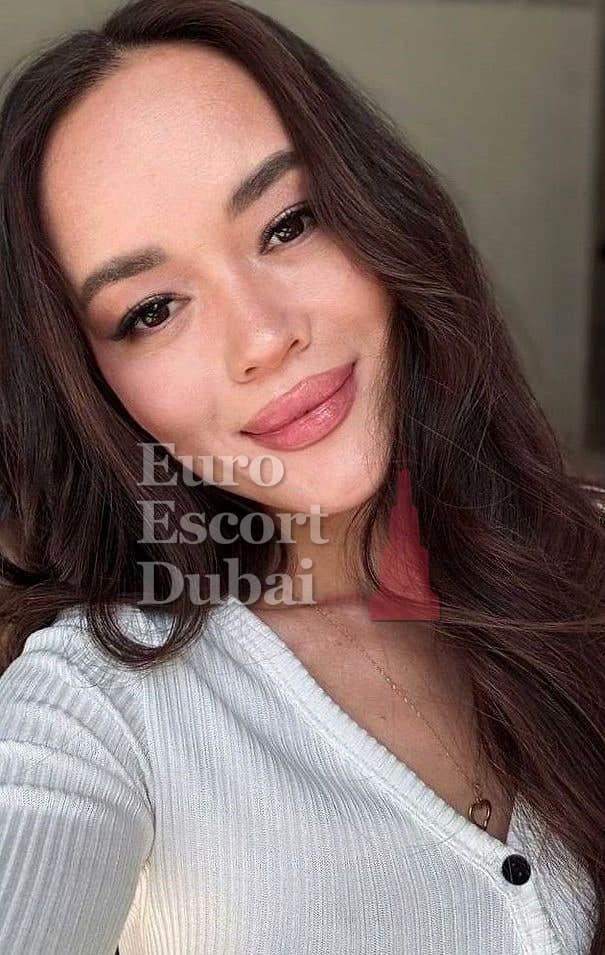 Aiganym, 29, escort in Dubai — 154 cm, brown hair (photo 3 of 13)