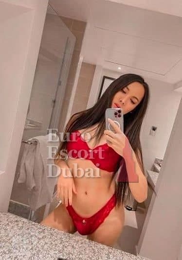 Fah, 24, escort in Abu Dhabi — black hair, Thai (photo 10 of 10)