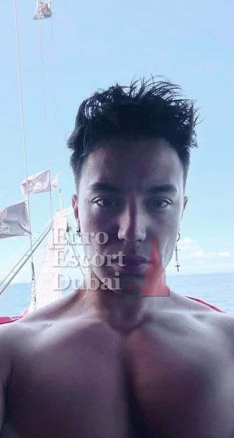 Anton, 28, escort in Dubai — black hair, 173 cm (photo 7 of 13)