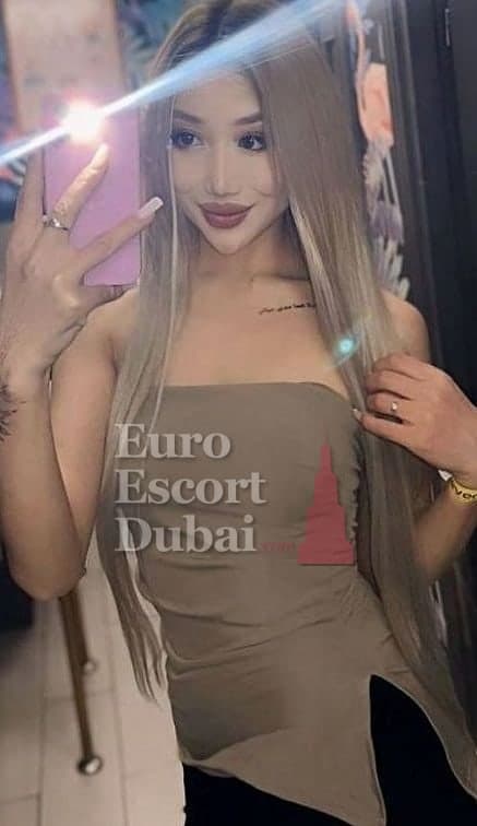 Ayzere, 26, escort in Dubai — Kazakh, 167 cm (photo 2 of 13)