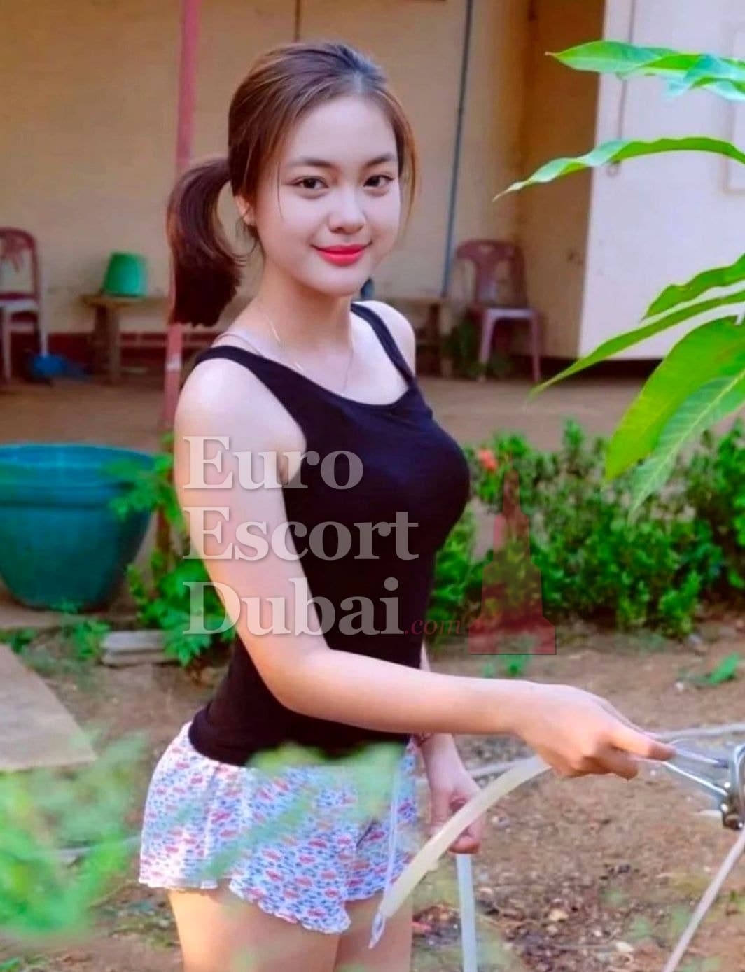 Faye, 25, escort in Dubai — 166 cm, black hair (photo 6 of 6)