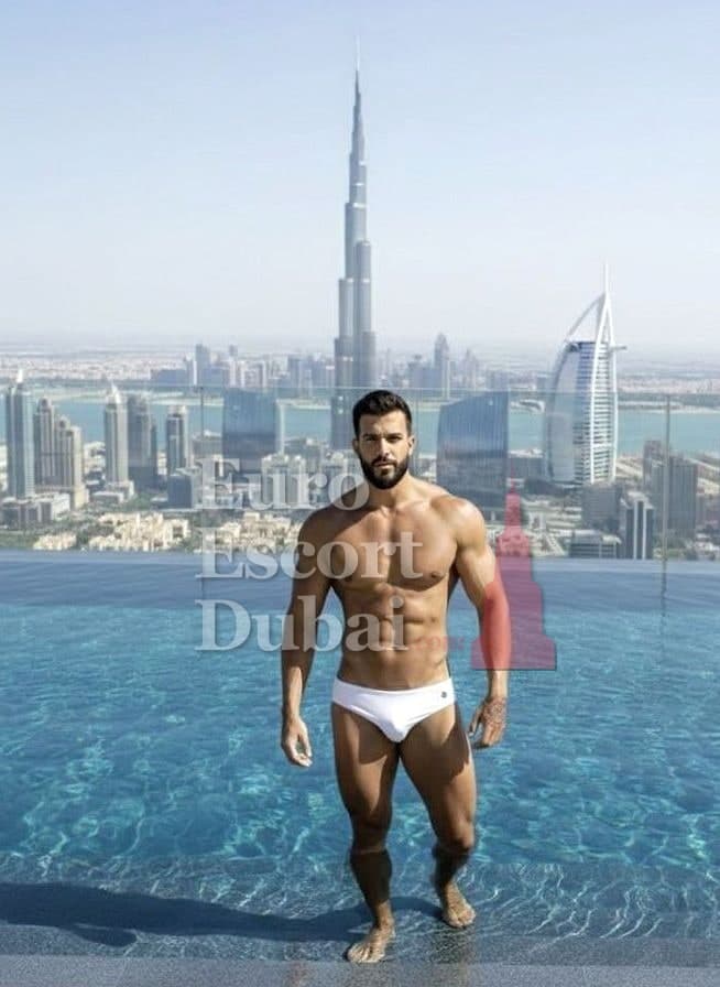 Felix, 28, escort in Dubai — 180 cm, brown hair (photo 6 of 6)