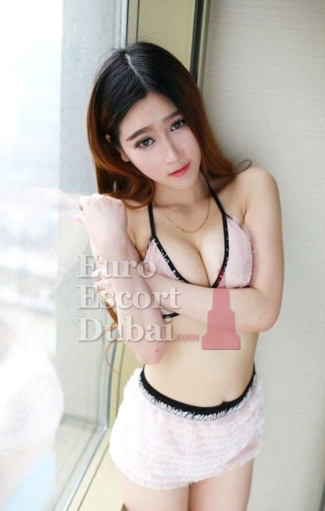Yuki, 23, escort in Dubai — black hair, Chinese (photo 1 of 5)