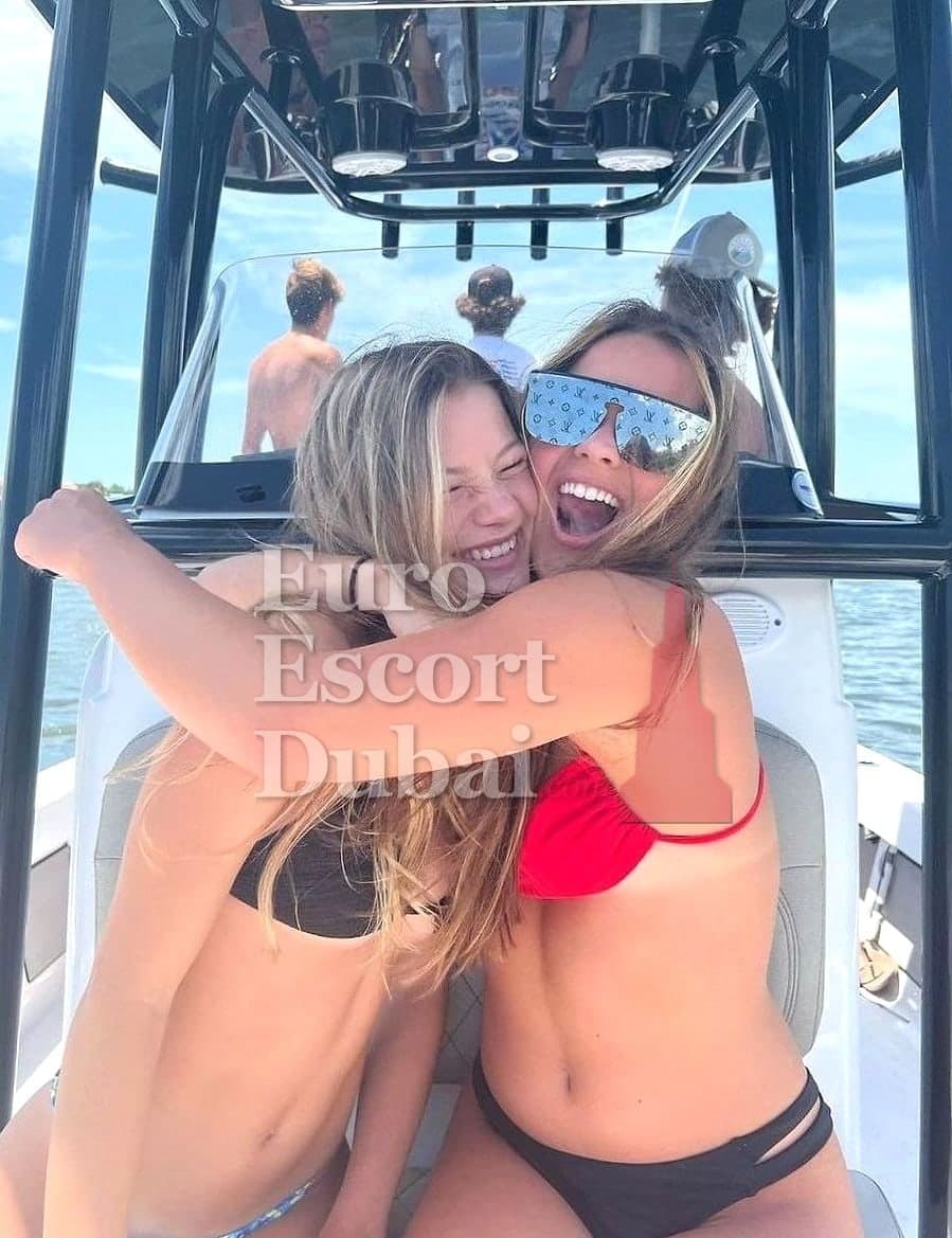 Heidi, 23, escort in Dubai — 168 cm, blonde hair (photo 6 of 6)