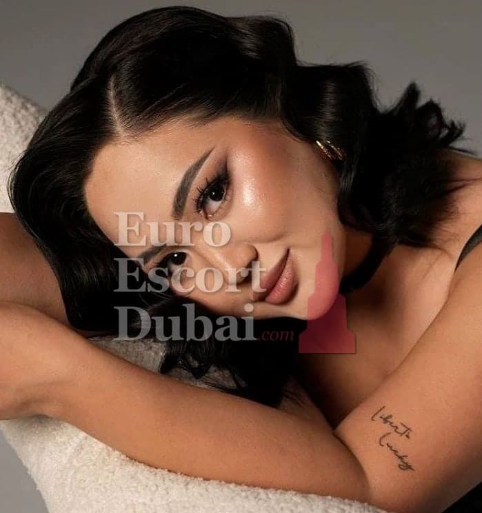 Umida, 26, escort in Dubai — Kazakh, 160 cm (photo 2 of 13)