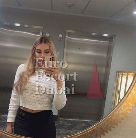 Abril, 25, escort in Dubai — Colombian, 167 cm (photo 5 of 12)