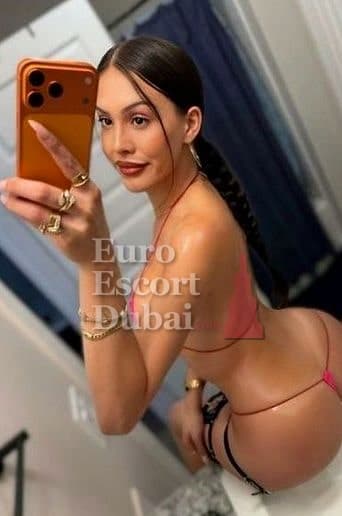 Adriele, 20, escort in Fujairah — Brazilian, 167 cm (photo 2 of 13)
