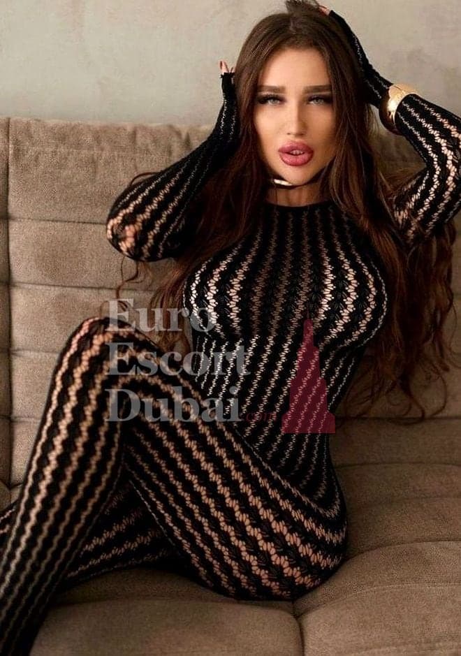 Zlata, 22, escort in Dubai — 170 cm, brown hair (photo 9 of 13)