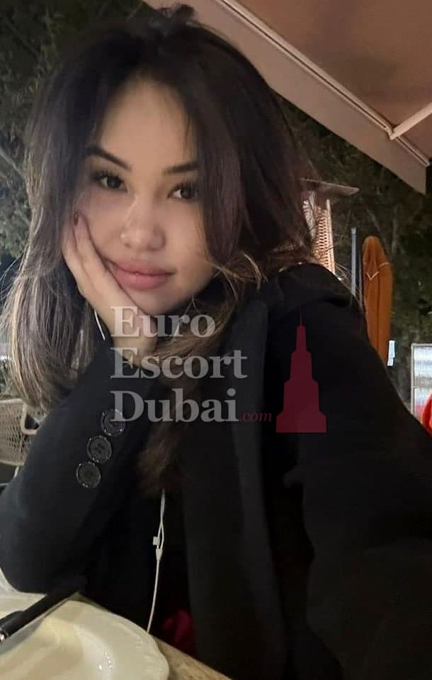 Sevara, 21, escort in Dubai — 160 cm, brown hair (photo 3 of 13)