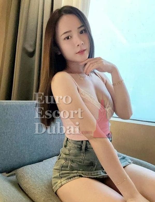 Nga, 26, escort in Abu Dhabi — 161 cm, black hair (photo 9 of 10)