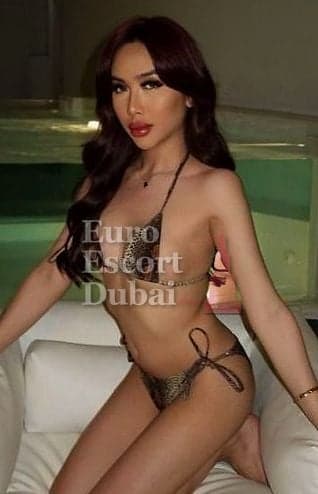 Hui, 23, escort in Dubai — 170 cm, black hair (photo 6 of 13)