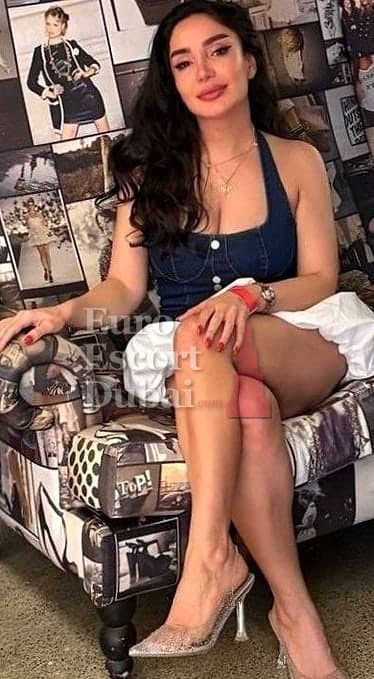 Farnaz, 31, escort in Dubai — Iranian, 163 cm (photo 8 of 13)