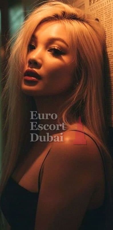 Zukhra, 23, escort in Sharjah — blonde hair, Kyrgyz (photo 4 of 13)