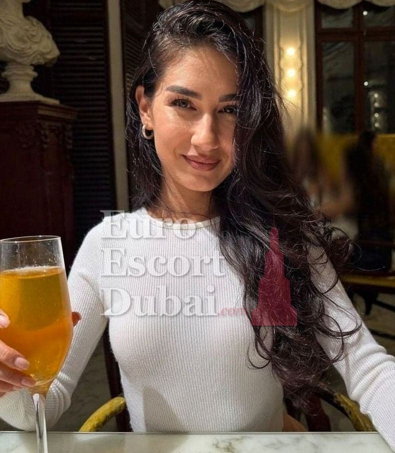 Bibigul, 24, escort in Dubai — brown hair, Turkmen (photo 13 of 13)