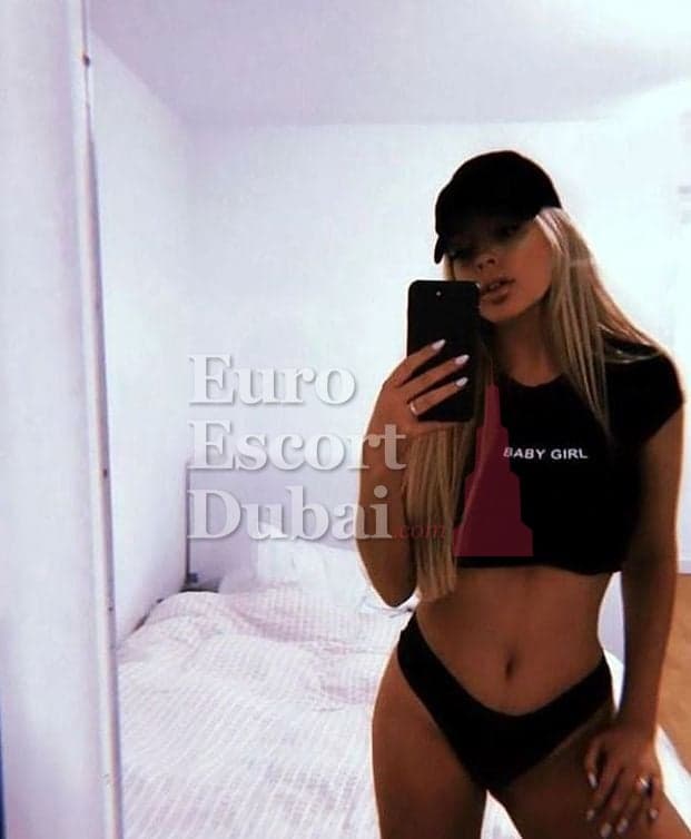 Lesya, 29, escort in Dubai — Ukrainian, 177 cm (photo 2 of 7)