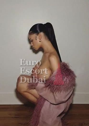 Giovana, 23, escort in Dubai — Colombian, 176 cm (photo 8 of 8)
