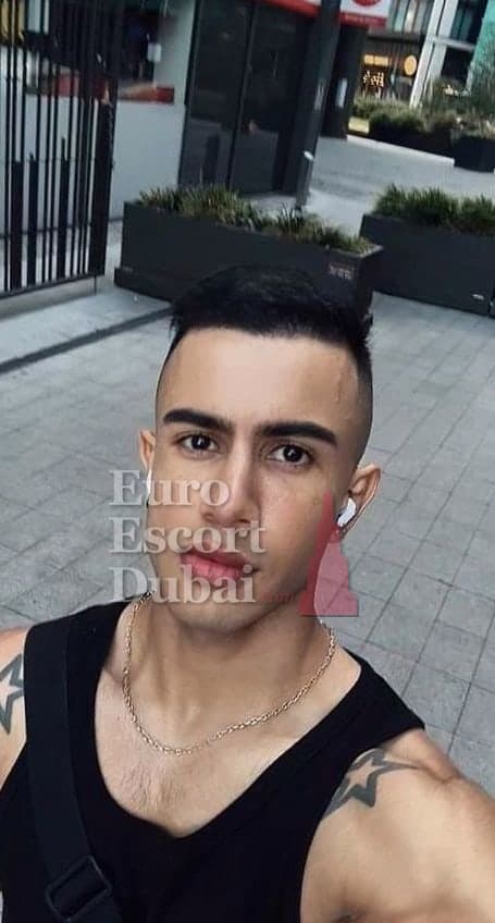 Rustam, 25, escort in Dubai — black hair, 173 cm (photo 5 of 8)
