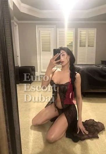 Maite, 22, escort in Sharjah — black hair, Colombian (photo 4 of 13)