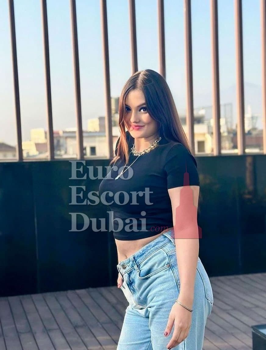 Haifa, 26, escort in Abu Dhabi — black hair, Egyptian (photo 4 of 9)