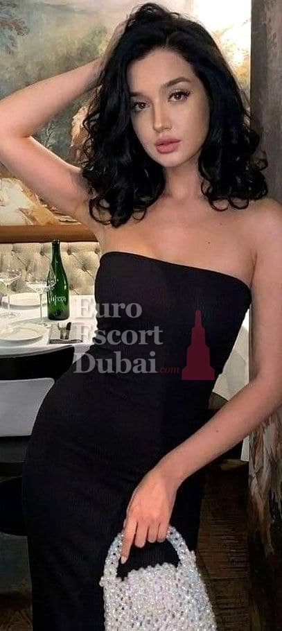 Maria, 20, escort in Dubai — black hair, Russian (photo 1 of 13)