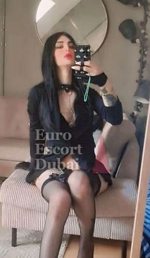Ara, 27, escort in Dubai — 174 cm, brown hair (photo 3 of 12)