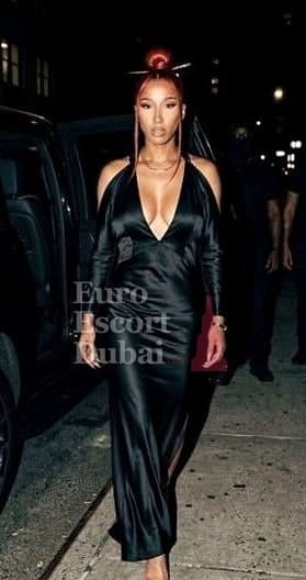 Amparo, 26, escort in Dubai — Brazilian, 174 cm (photo 11 of 13)