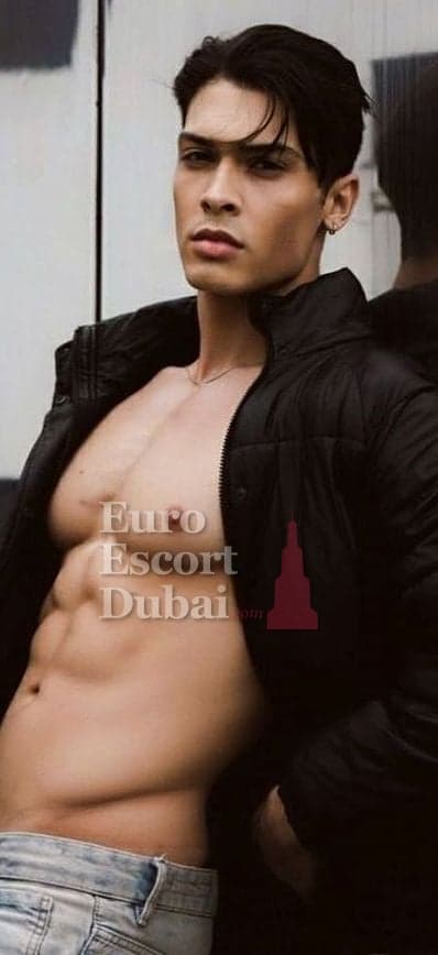 Sultan, 22, escort in Dubai — black hair, 185 cm (photo 1 of 8)