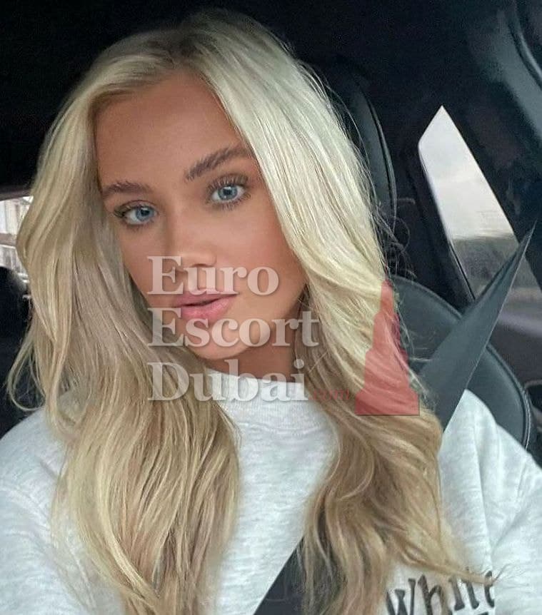 Eleni, 22, escort in Dubai — German, 172 cm (photo 2 of 6)