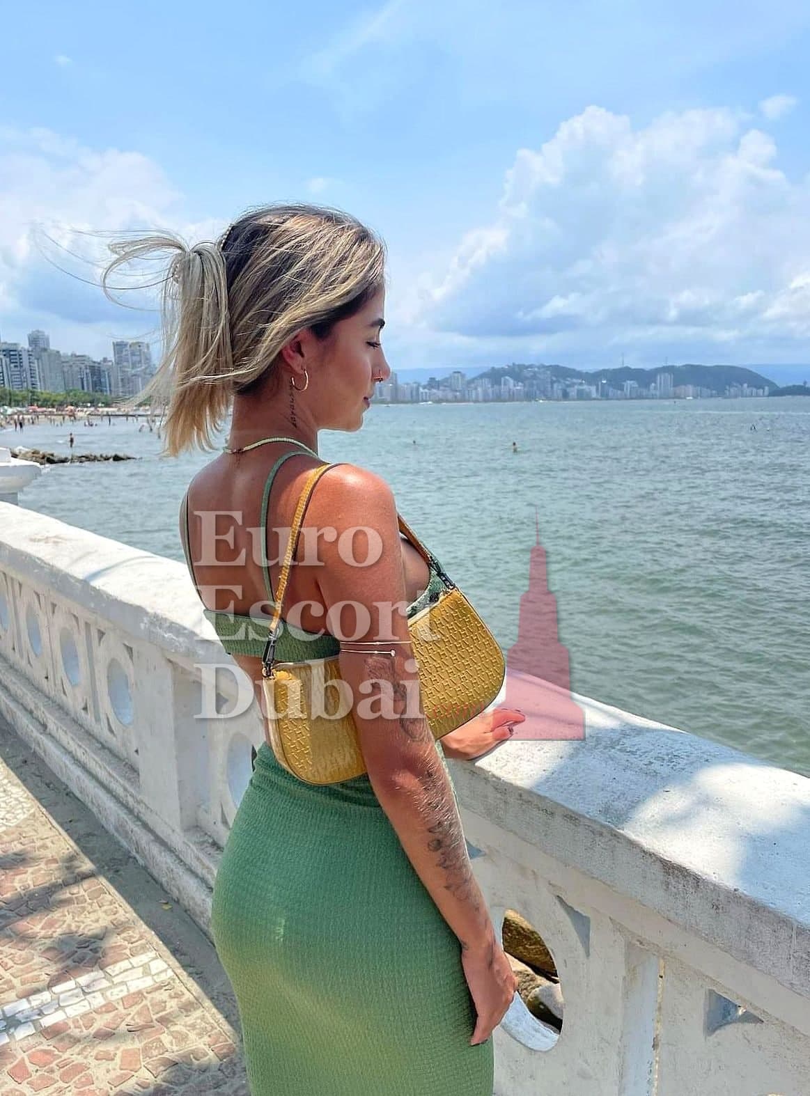 Kerstin, 29, escort in Dubai — Belgian, 169 cm (photo 2 of 5)