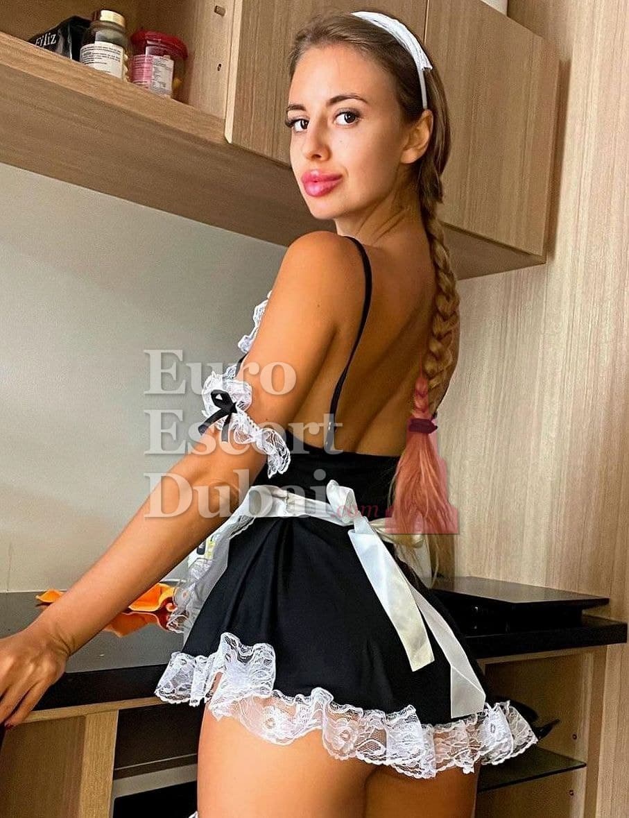 Alexa, 26, escort in Abu Dhabi — blonde hair, 166 cm (photo 7 of 10)