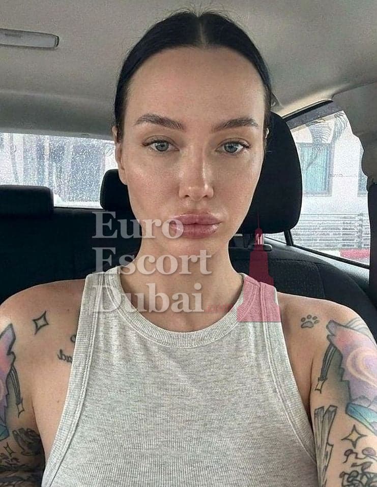 Roxana Skye, 27, escort in Dubai — 170 cm, brown hair (photo 9 of 13)