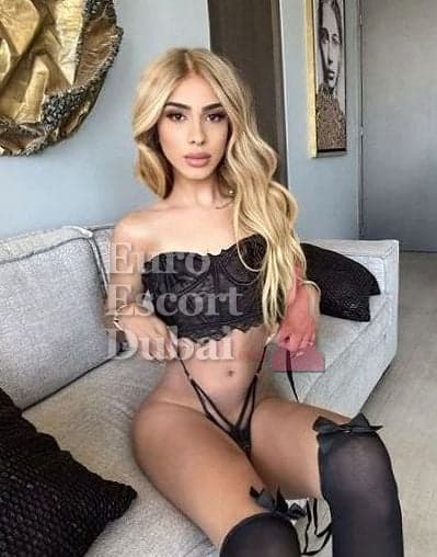 Paloma, 19, escort in Dubai — Brazilian, 161 cm (photo 5 of 9)