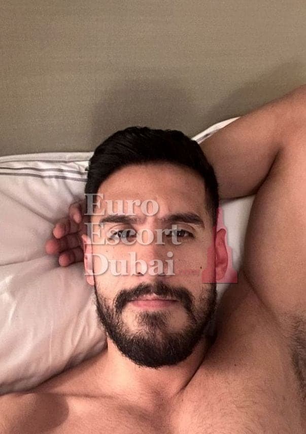 Bilal, 29, escort in Dubai — black hair, 185 cm (photo 3 of 13)