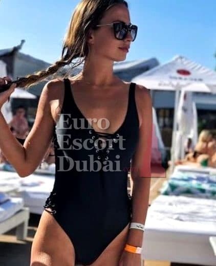 Hila, 23, escort in Abu Dhabi — brown hair, Turkish (photo 4 of 6)