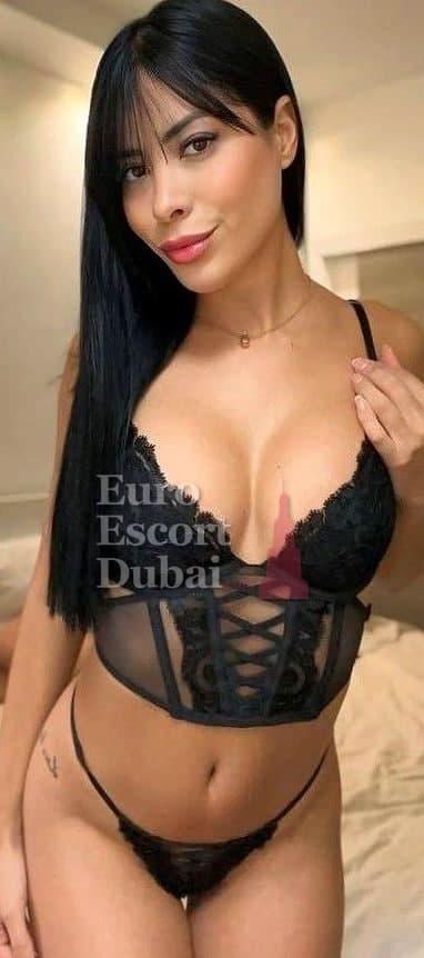 Florencia, 27, escort in Abu Dhabi — black hair, Argentinian (photo 10 of 11)
