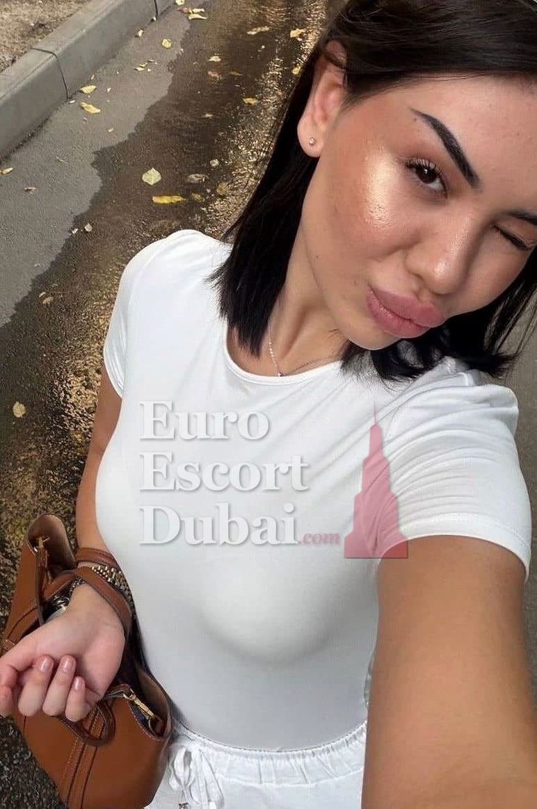 Togzhan, 19, escort in Dubai — 167 cm, black hair (photo 12 of 13)