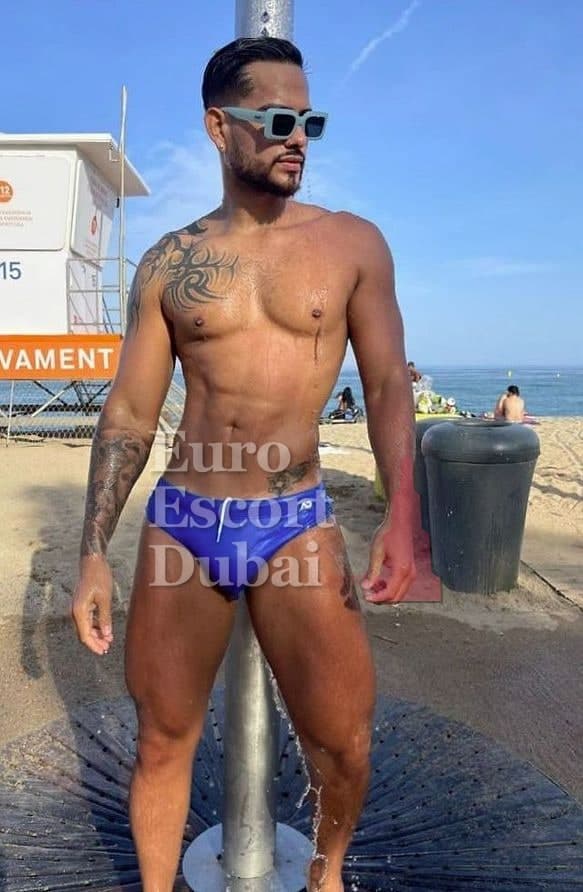 Saif, 29, escort in Dubai — 175 cm, brown hair (photo 6 of 13)