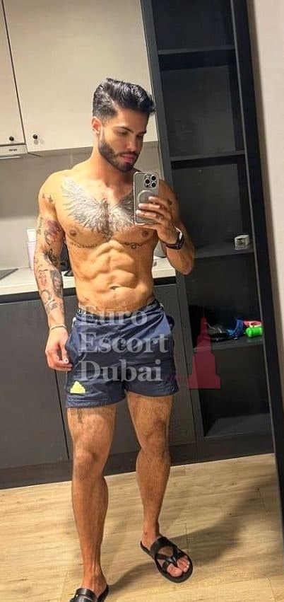 Nasser, 26, escort in Dubai — 170 cm, black hair (photo 10 of 13)