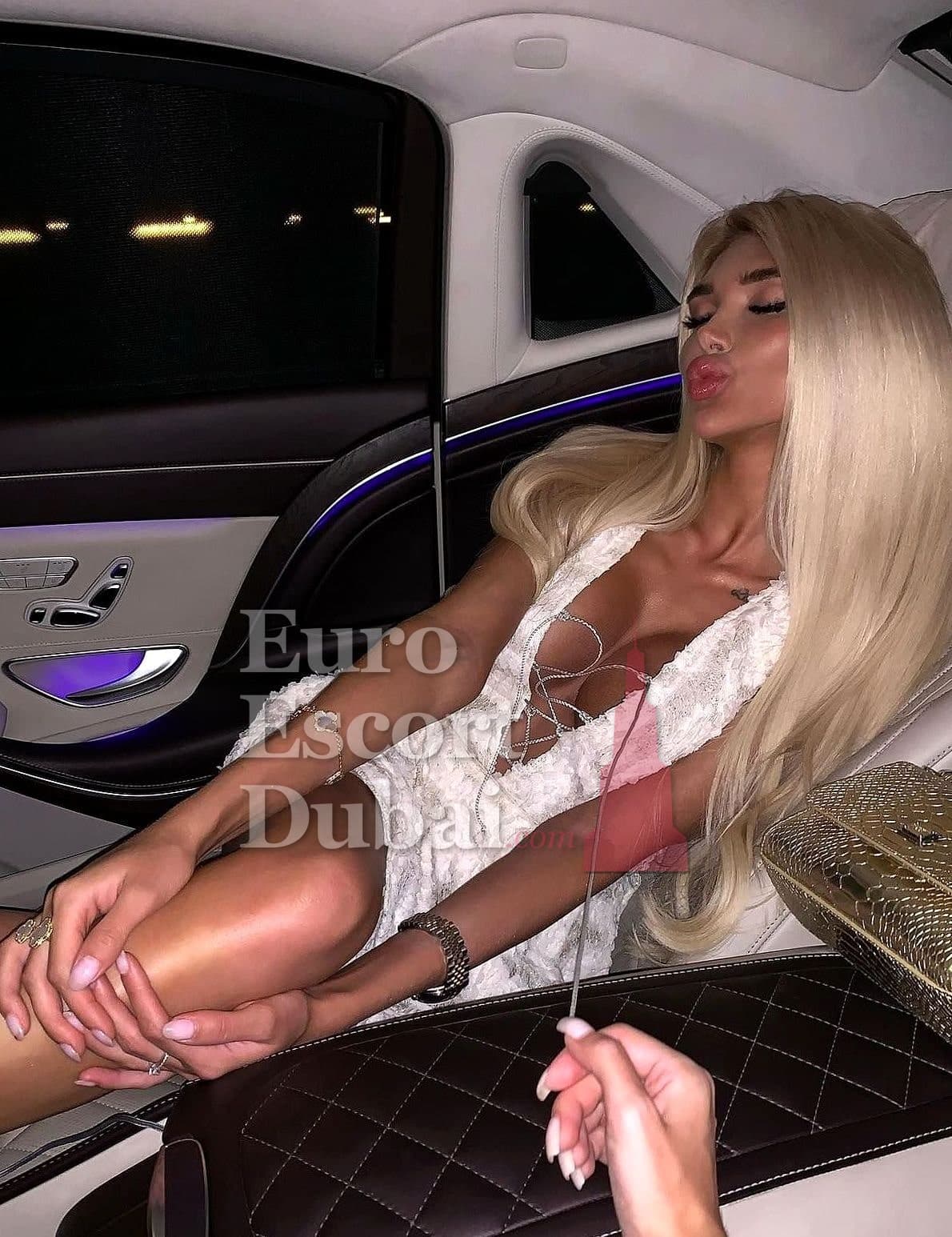 Nelly, 26, escort in Dubai — Russian, 168 cm (photo 8 of 9)