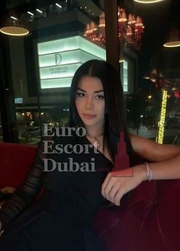 Maite, 22, escort in Sharjah — 170 cm, black hair (photo 12 of 13)