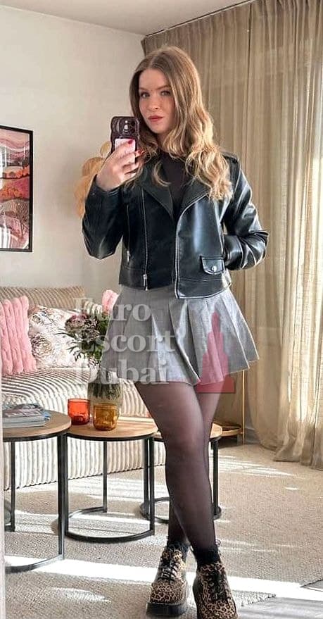 Glafira, 27, escort in Dubai — black hair, Croatian (photo 4 of 5)