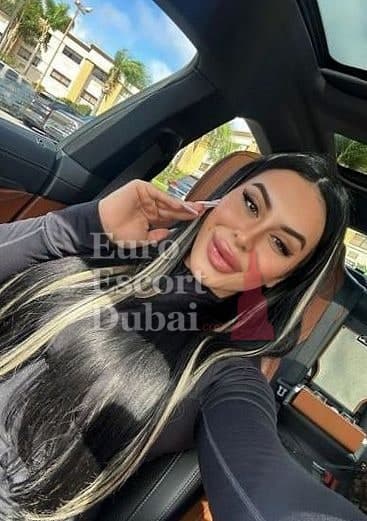 Soledad, 20, escort in Ras Al Khaimah — 167 cm, black hair (photo 12 of 13)