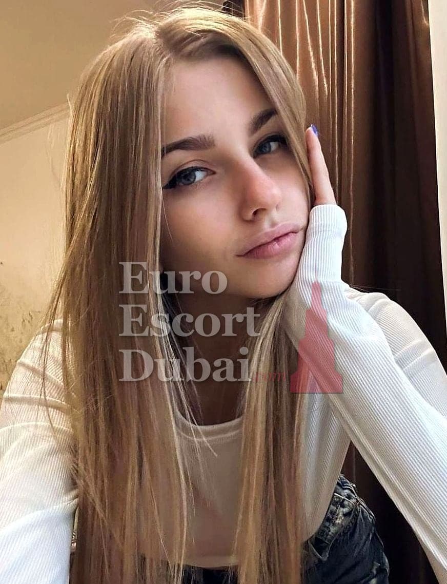 Dragana, 24, escort in Dubai — 170 cm, blonde hair (photo 8 of 10)