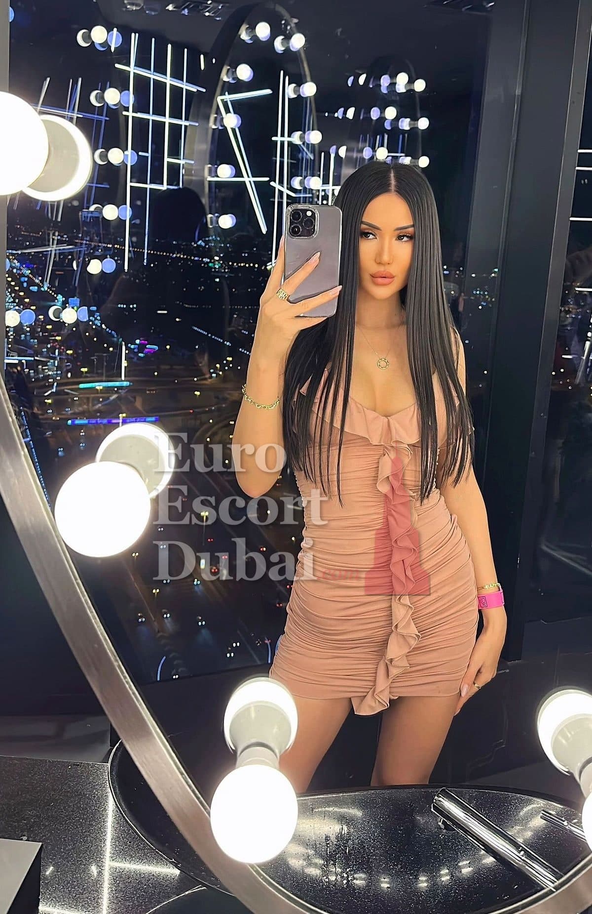 Nur, 28, escort in Abu Dhabi — Turkish, 170 cm (photo 5 of 7)