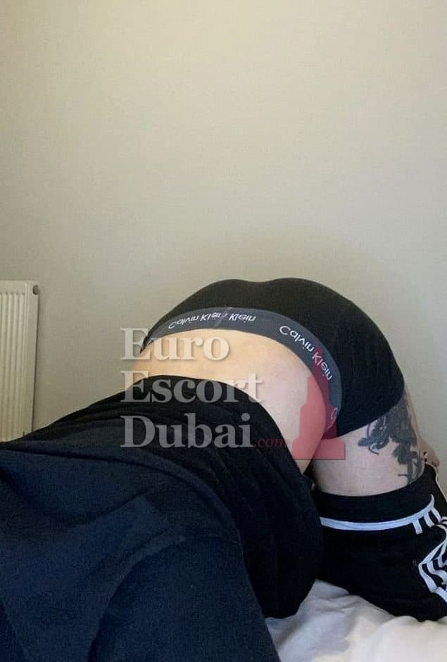 Leon, 23, escort in Dubai — black hair, 170 cm (photo 5 of 13)