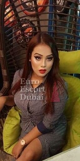 Chandni, 23, escort in Dubai — 167 cm, brown hair (photo 3 of 13)
